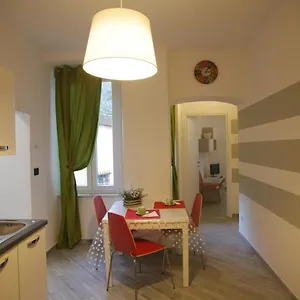 Casa San Vincenzo, Un Nido Nel Cuore Di Genova. , Génova Italia
