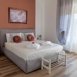 Casa San Marco , Lucca Italia