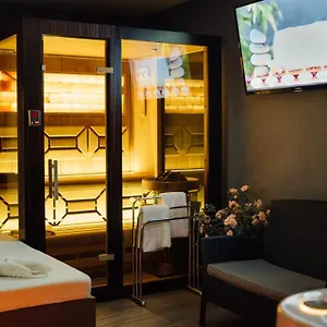 Hodinový hotel Wellness Relax – Luxusní 